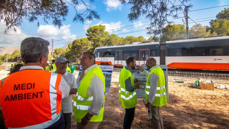 La tranviarización y duplicación de la vía del TRAM incorporará tres nuevos cruces semafóricos y un paso de vehículos de emergencia