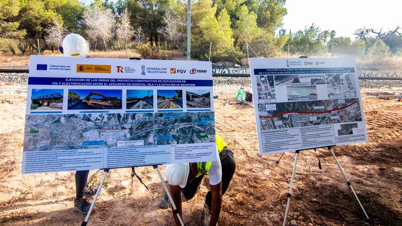 La tranviarización y duplicación de la vía del TRAM incorporará tres nuevos cruces semafóricos y un paso de vehículos de emergencia