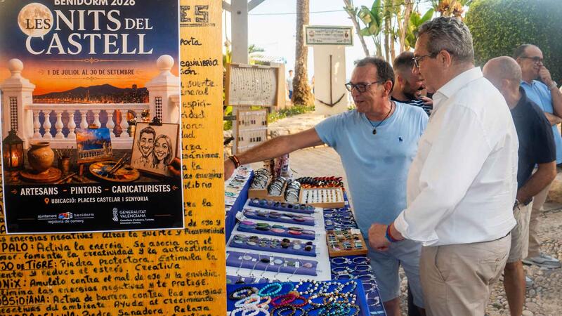 Les Nits del Castell transforms the old town into a showcase of crafts and art