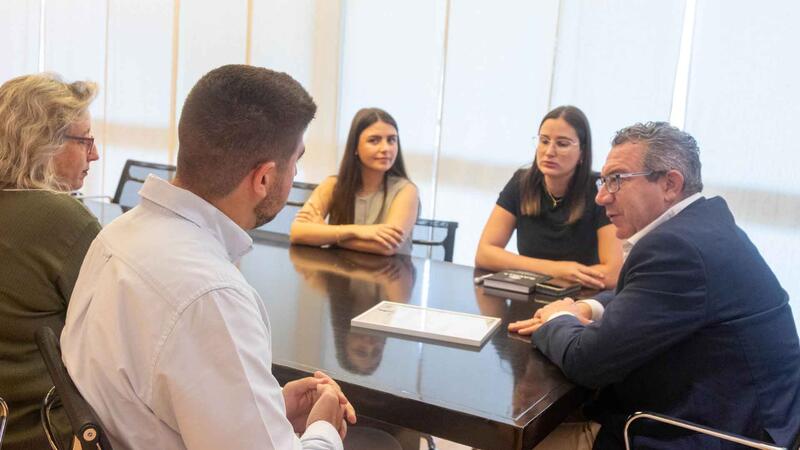 Benidorm recoge el certificado que verifica su huella hídrica durante 2025 