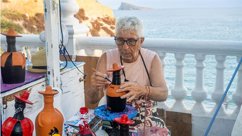 ‘Les Nits del Castell’ llenan de vida la Plaza de la Senyoría con sus talleres artesanales
