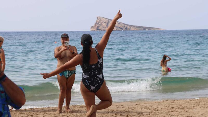 Nearly 400 Swimmers take Part in the ‘Heartbreak Benidorm Crossing,’ swimming along Levante Beach to the rhythm of rock and roll