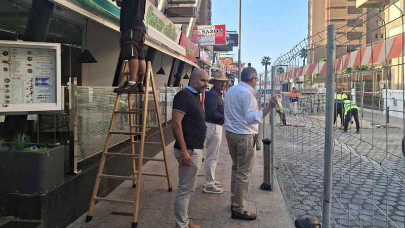Benidorm renueva el pavimento de la calle Juan Rodríguez que se encontraba muy deteriorado por el paso de vehículos pesados 