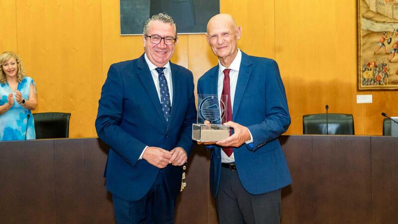 Benidorm awards the ‘Europe Distinction’ to researcher Juan Carlos Izpisúa Belmonte, a world-renowned figure in regenerative medicine