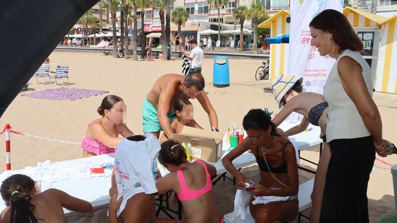 La campaña ‘¡Prevenidos, listos, ya!’ llega a la playa de Levante