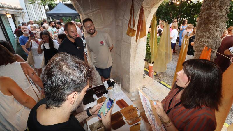 L’Hort de Colón alberga la primera ‘Pop-up de Marcas Locales’, que reúne a 14 comercios de Benidorm
