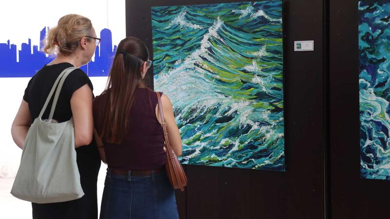 Benidorm acull ‘Mar’, la nova exposició de Vicenta Meneses sobre l