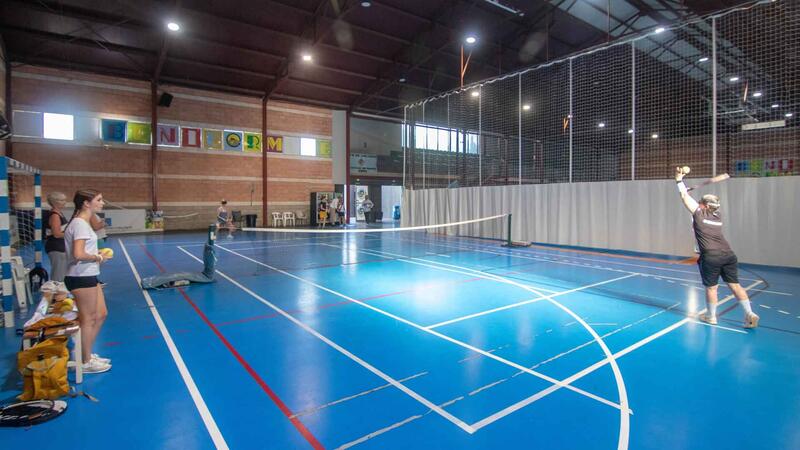 Des de hui i fins dissabte, Benidorm acull el seu primer torneig Blind Tennis femení