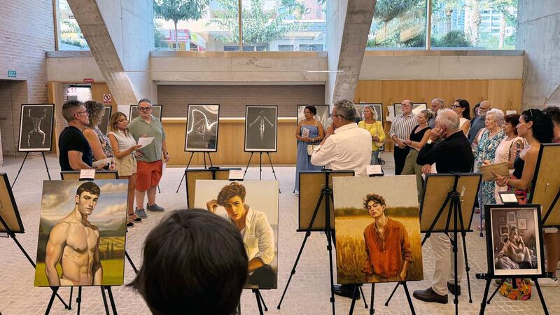 La exposición ‘La belleza de la diferencia’ pone el broche a las actividades culturales del Benidorm Pride