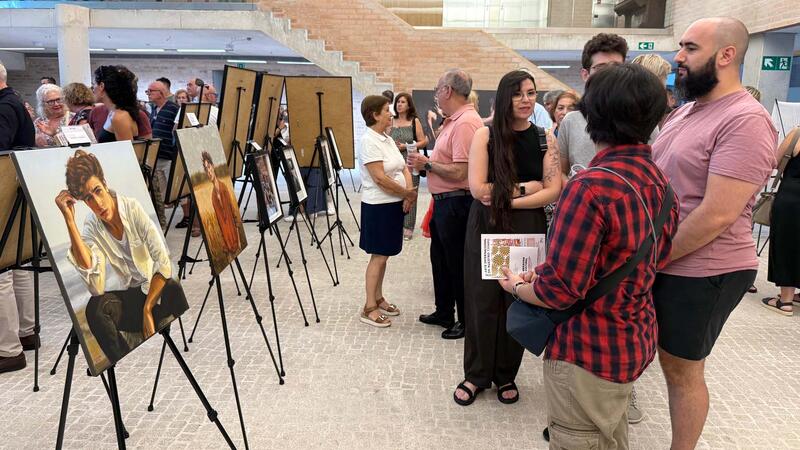 La exposición ‘La belleza de la diferencia’ pone el broche a las actividades culturales del Benidorm Pride