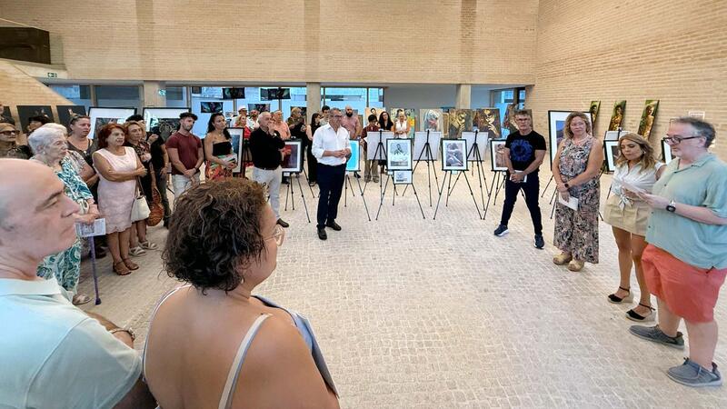 La exposición ‘La belleza de la diferencia’ pone el broche a las actividades culturales del Benidorm Pride
