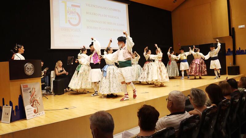 La Rondalla de La Barqueta i el Grup de Danses Almirant, protagonistes de la campanya d