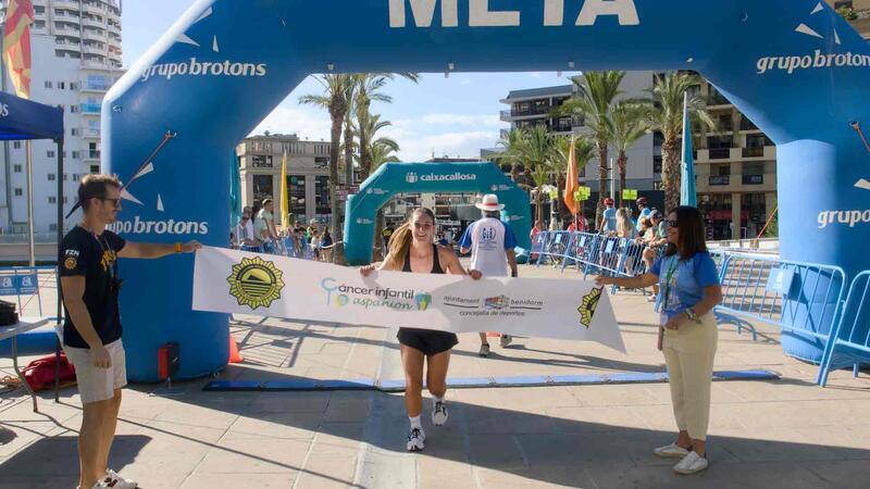 Benidorm recauda 27.000 euros contra el cáncer en la edición de 2026 de ‘En Primera Línea’ 
