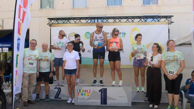 Benidorm recauda 27.000 euros contra el cáncer en la edición de 2026 de ‘En Primera Línea’ 