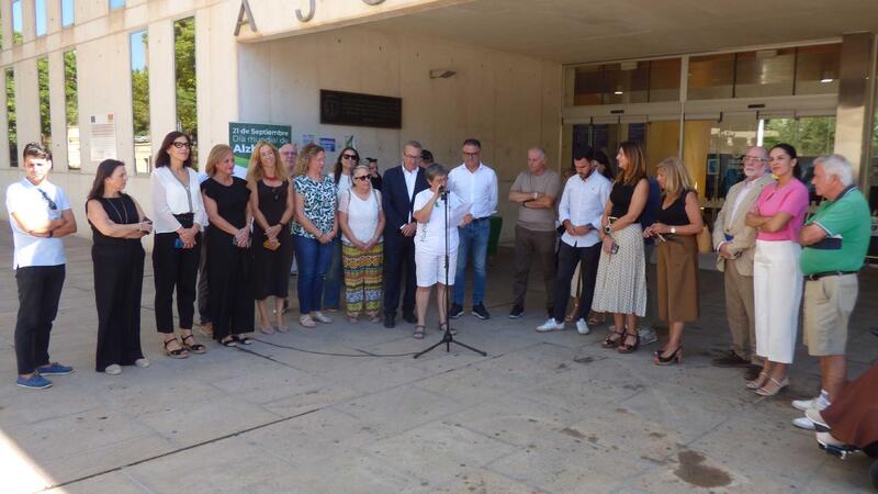 AFA Marina Baixa reclama que España financie nuevos tratamientos contra el alzheimer y que Benidorm cuente con un centro específico