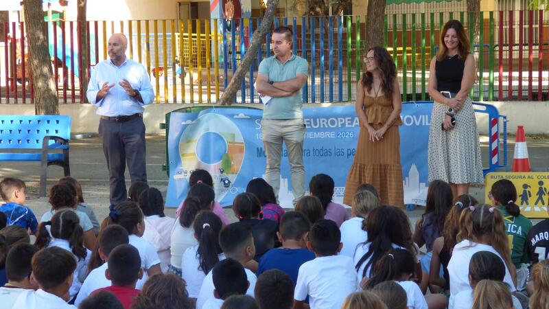 Los alumnos del Aitana, Vasco Núñez y Bautista Lledó protagonizan hoy las actividades de la Semana Europea de la Movilidad en Benidorm