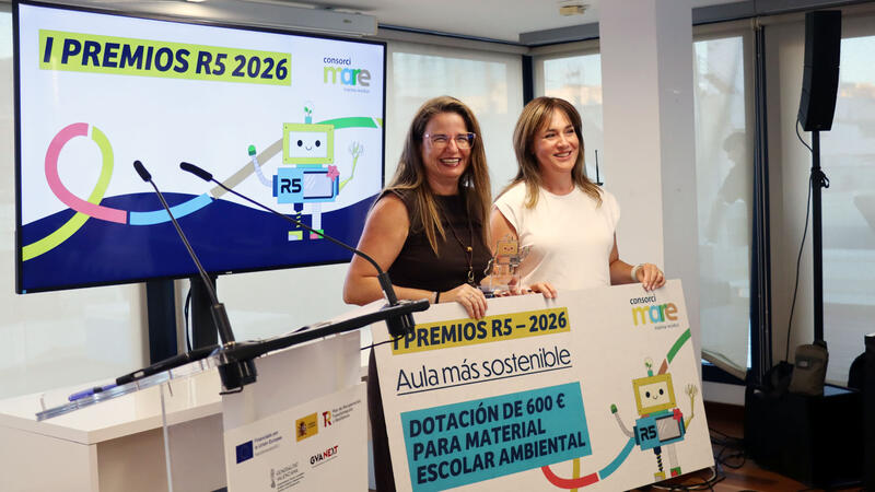 El Consorci Mare premia a Benidorm pel seu compromís amb el reciclatge de tèxtils