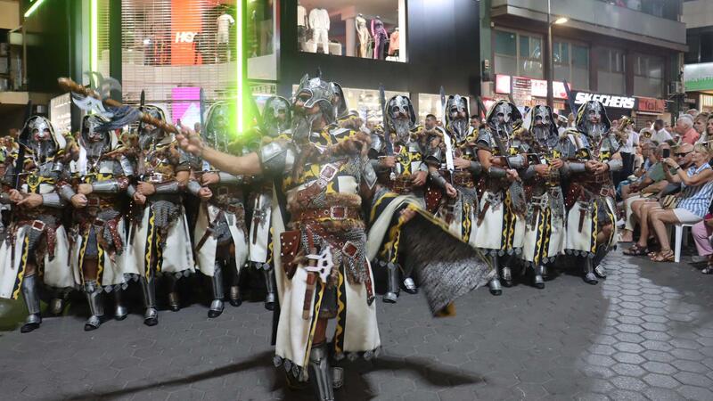 Los Moros y Cristianos de Benidorm celebran desde el jueves al domingo sus días grandes