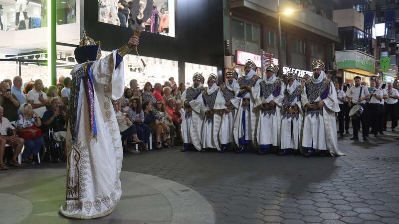 Los Moros y Cristianos de Benidorm celebran desde el jueves al domingo sus días grandes
