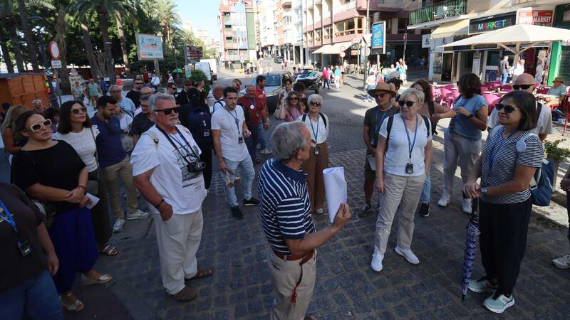 Benidorm recorre els llocs de la ciutat que van inspirar a Sylvia Plath