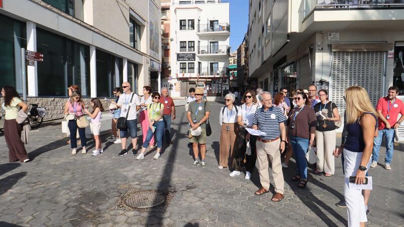 Benidorm recorre els llocs de la ciutat que van inspirar a Sylvia Plath