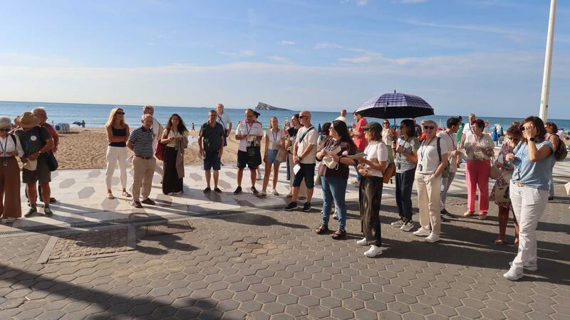 Benidorm recorre els llocs de la ciutat que van inspirar a Sylvia Plath