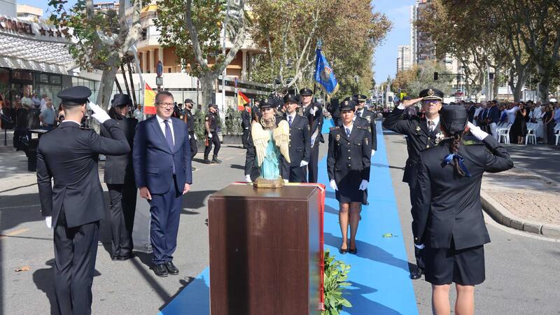 Benidorm celebra el Día de la Policía Nacional con un solemne acto en la avenida Europa 