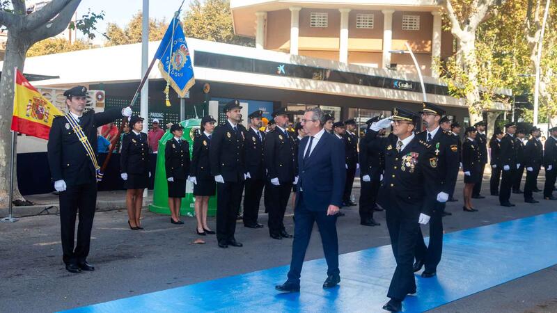 Benidorm celebra el Día de la Policía Nacional con un solemne acto en la avenida Europa 