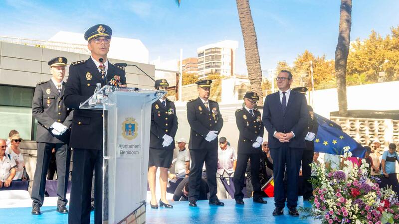 Benidorm celebra el Día de la Policía Nacional con un solemne acto en la avenida Europa 