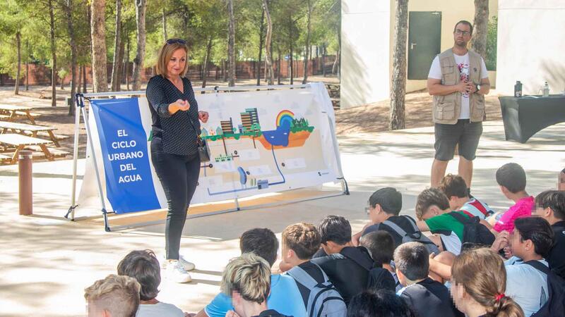 Juventud organiza una actividad con alumnado de Secundaria en las nuevas instalaciones del Parc Séquia Mare
