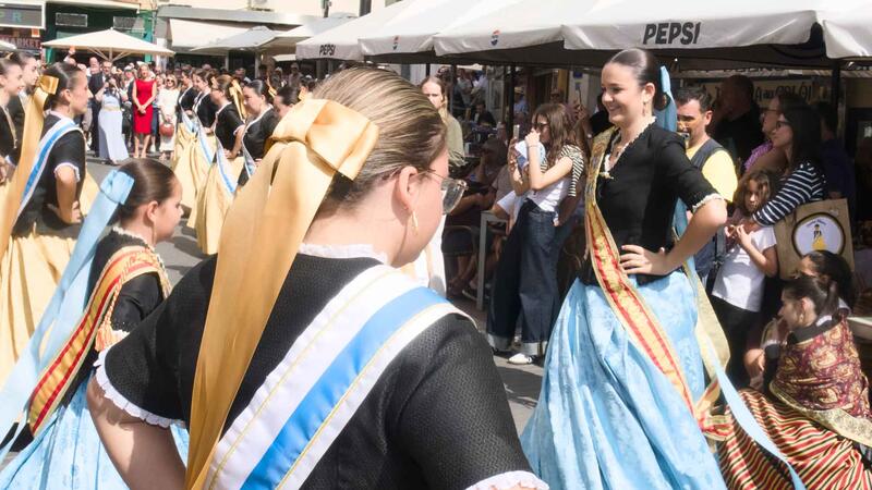 La Comissió de Festes vuelve a llenar el Parque de Elche de productos tradicionales con la Fira del 9 d’Octubre