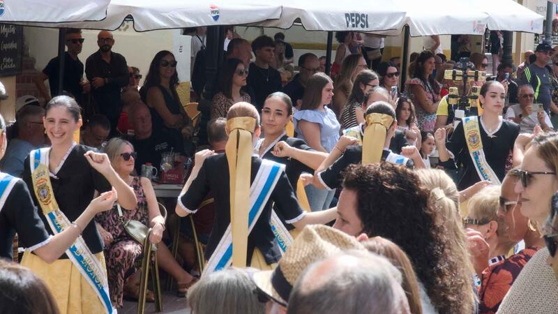 La Comissió de Festes vuelve a llenar el Parque de Elche de productos tradicionales con la Fira del 9 d’Octubre