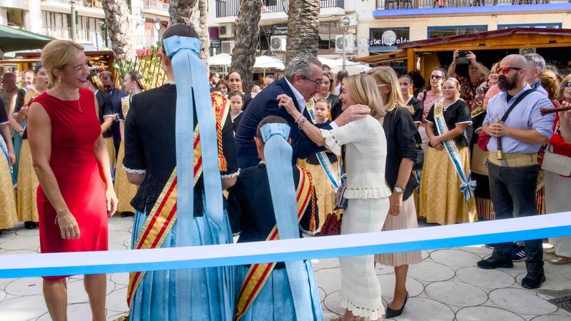 La Comissió de Festes vuelve a llenar el Parque de Elche de productos tradicionales con la Fira del 9 d’Octubre