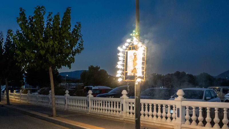 L’Horta de Benidorm celebra el día grande de las Festes del Roser con la romería, el pregón y el tradicional ‘ball del peuet’