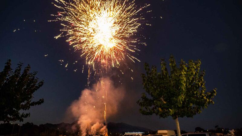 L’Horta de Benidorm celebra el día grande de las Festes del Roser con la romería, el pregón y el tradicional ‘ball del peuet’