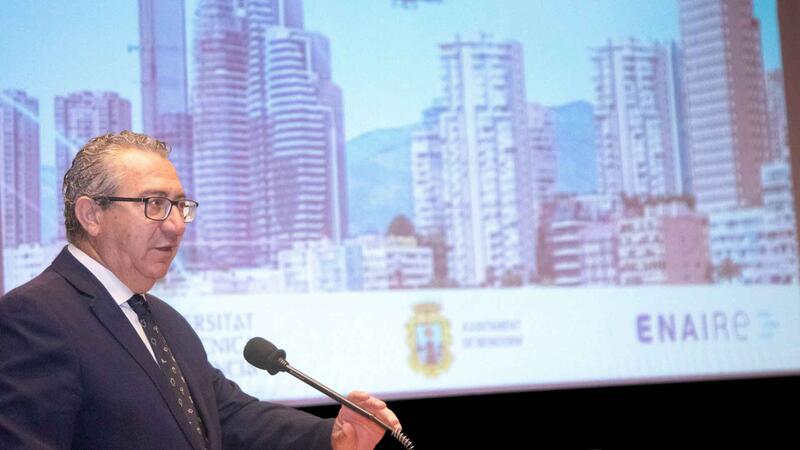 Benidorm acoge una jornada sobre el uso de drones y la gestión del espacio aéreo con los principales operadores del sector
