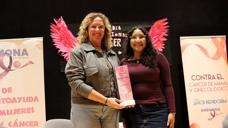 Anémona conmemora en Benidorm el Día del Cáncer de Mama reclamando una atención integral para las pacientes