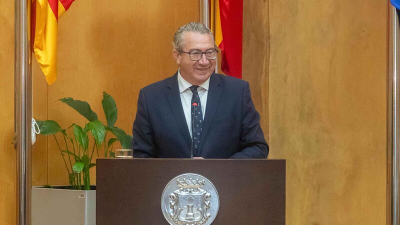 Benidorm concede a Úrsula Llinares Martínez el reconocimiento de Vecina Ejemplar por su entrega y compromiso con los demás 