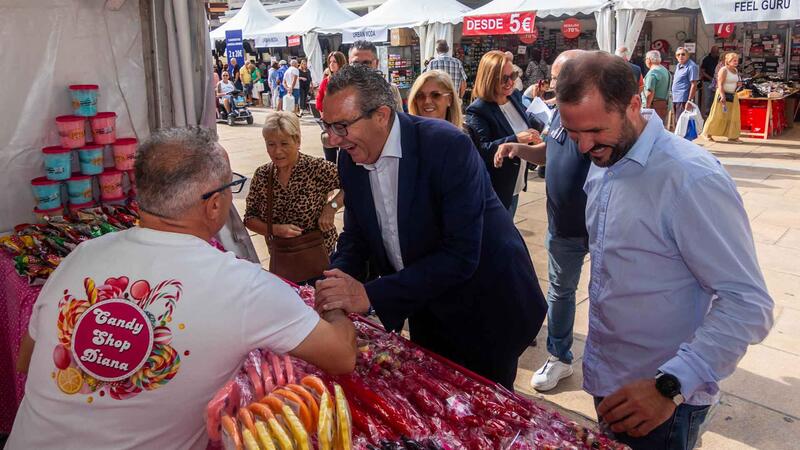 La Feria Outlet de Benidorm propone durante el fin de semana grandes oportunidades en productos de establecimiento locales