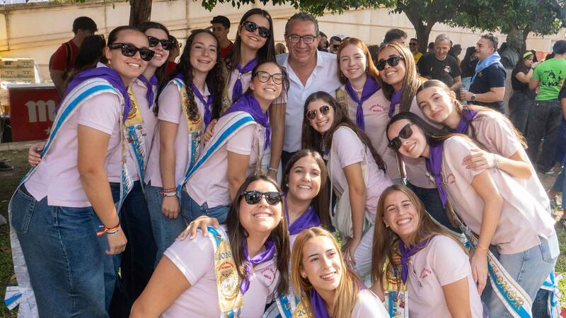 Las peñas L’Animalà, El Parotet y Malfaeners, ganadoras del Concurso de Playbacks Adulto e Infantil