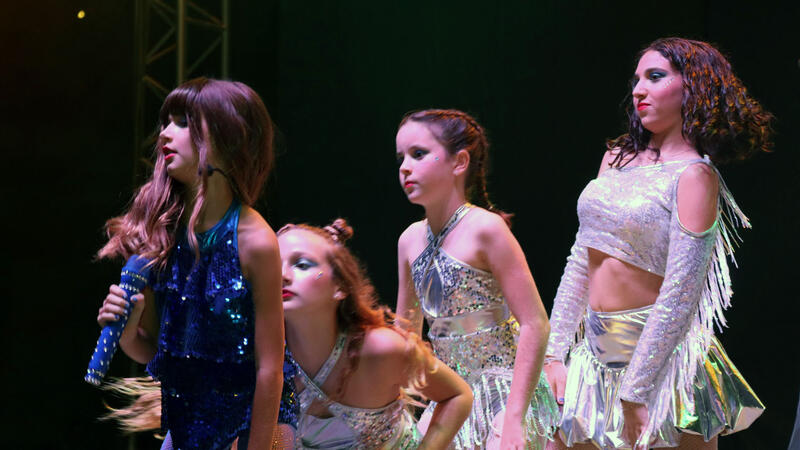 Las peñas L’Animalà, El Parotet y Malfaeners, ganadoras del Concurso de Playbacks Adulto e Infantil