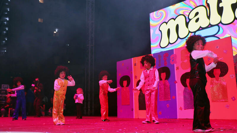 Las peñas L’Animalà, El Parotet y Malfaeners, ganadoras del Concurso de Playbacks Adulto e Infantil