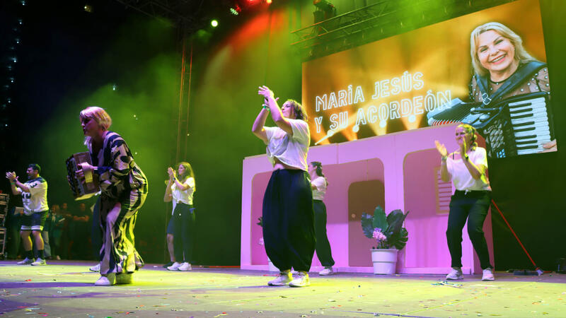 Las peñas L’Animalà, El Parotet y Malfaeners, ganadoras del Concurso de Playbacks Adulto e Infantil