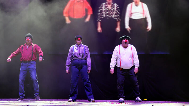 Las peñas L’Animalà, El Parotet y Malfaeners, ganadoras del Concurso de Playbacks Adulto e Infantil