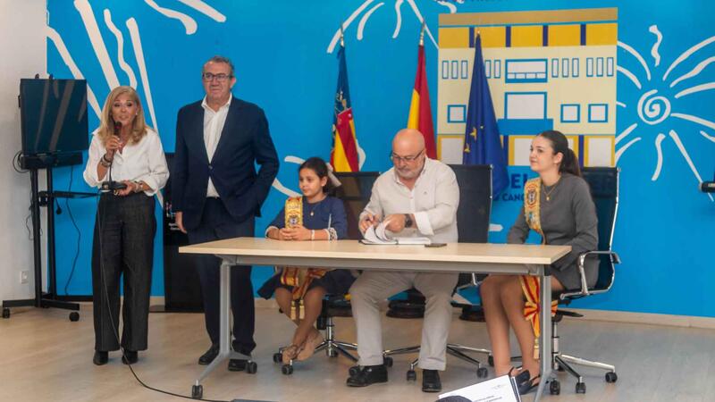 ‘Benidorm, música i tradició’, un CD dirigido por Paco ‘El Bessó' para recuperar y revitalizar el folklore local