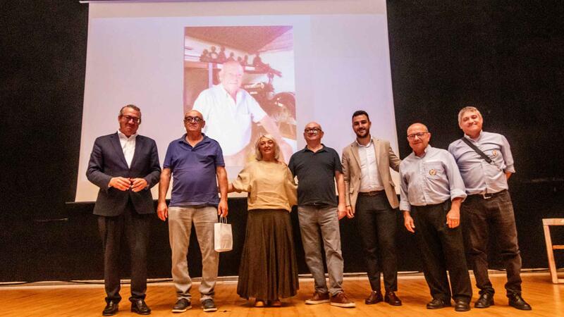 ‘Benidorm, música i tradició’, un CD dirigido por Paco ‘El Bessó' para recuperar y revitalizar el folklore local