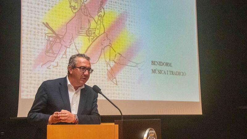 ‘Benidorm, música i tradició’, un CD dirigido por Paco ‘El Bessó' para recuperar y revitalizar el folklore local