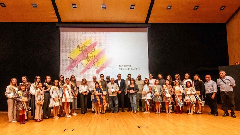 ‘Benidorm, música i tradició’, un CD dirigido por Paco ‘El Bessó' para recuperar y revitalizar el folklore local