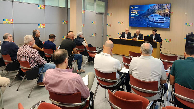 La Generalitat testará en Benidorm un proyecto piloto para modernizar la gestión del taxi con datos en tiempo real