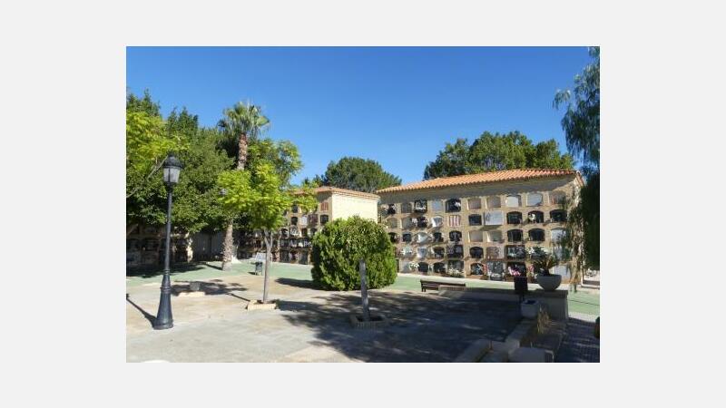 Benidorm abre al público mañana sus cementerios Verge del Sofratge y Sant Jaume, entre las 9 y las 14 horas